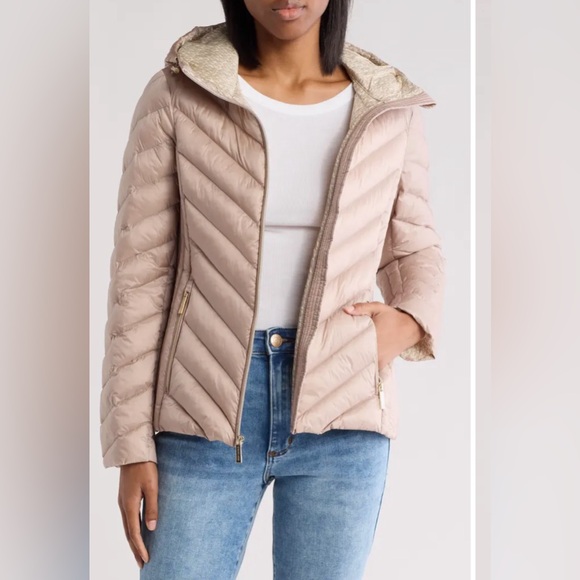 Michael Kors Jackets & Blazers - 💎MICHAEL KORS PACKABLE HOODED JACKET - NEW WITH TAGS